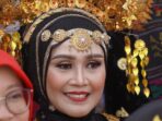 pakaian adat