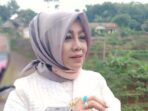 Hj Eni Sumarni