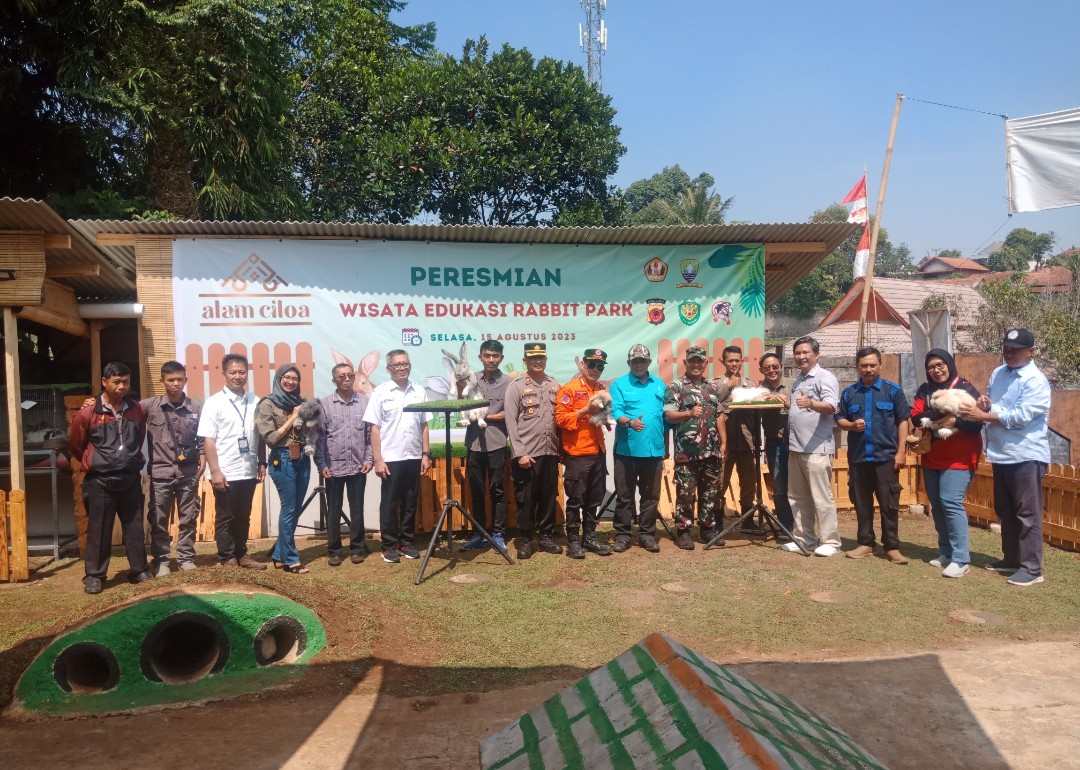 PERESMIAN: Alam Ciloa saat melaunching wahana edukasi Rabbit Park. Selasa (15/08).