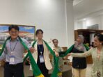 F-Ketika Rombongan Korea Mengikuti Alunan Tarawangsa